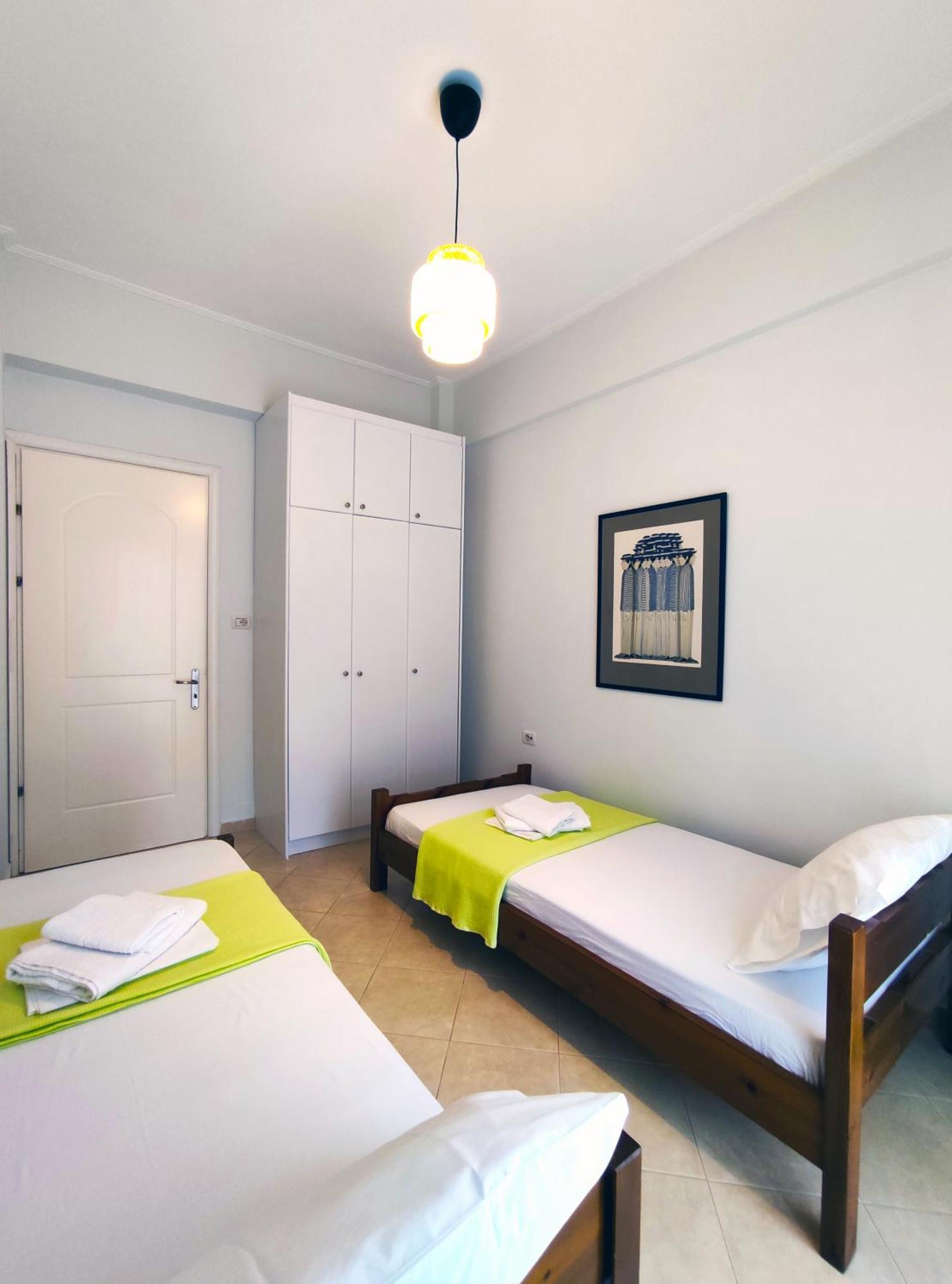 Comfy Hill Apartments Саранда Екстер'єр фото